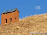 Image of The Week: Madagascar – House and The Afternoon Moon